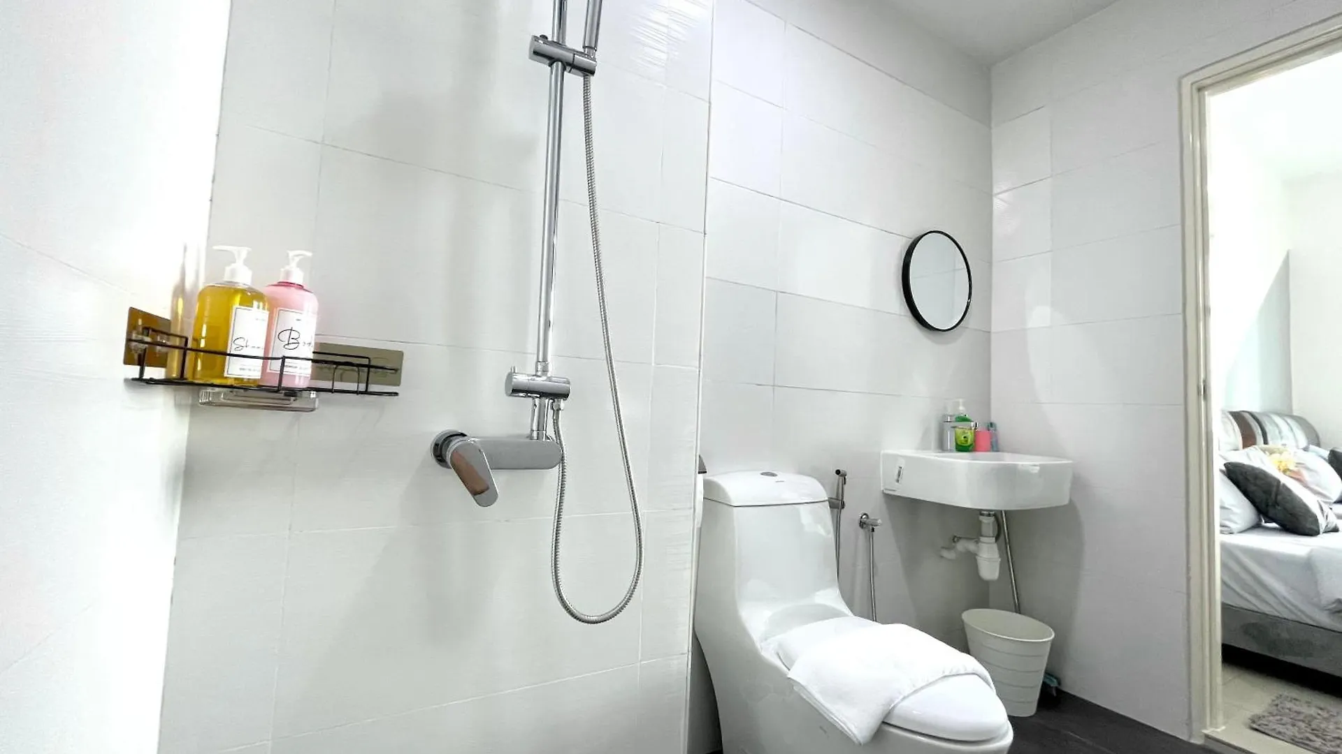 Twin Galaxy Modern Suite@Jb Ksl/Midvalley Johor Bahru 0*,